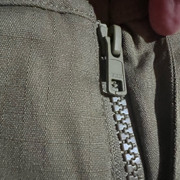 MEN’s Under Armour STORM Pants, Loose Fit, Excellent condition! - Picture 7 of 9